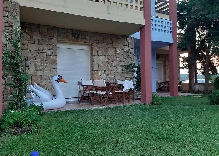 Ydna Family Apartman Poszídi